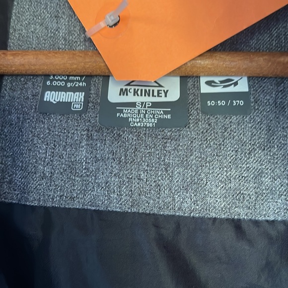 Winter ski Jacket - Picture 4 of 6